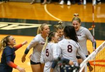 UVA Volleyball Goes 1-1 in Home Tournament