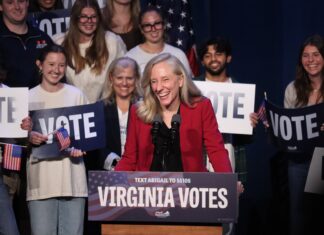 GALLERY: Abigail Spanberger Rallies in Charlottesville